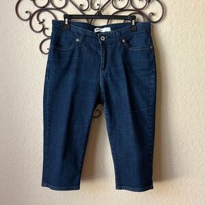 Levi’s Dark Blue Denim Capris